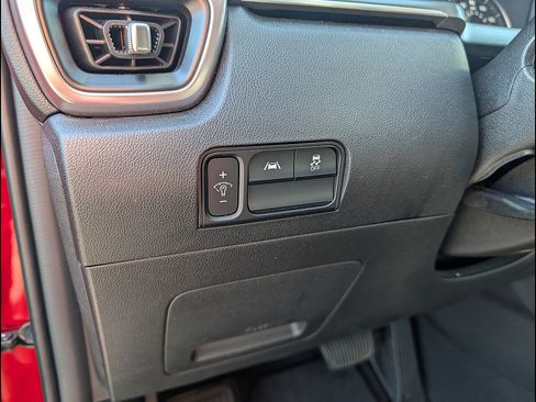 Used 2022 Kia Sorento S AWD/4WD image 29