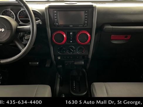 Used 2008 Jeep Wrangler Unlimited Rubicon w/ Dual Top Group AWD/4WD image 13