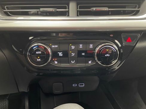 New 2026 Chevrolet Trax LT w/ Driver Confidence Package FWD image 5