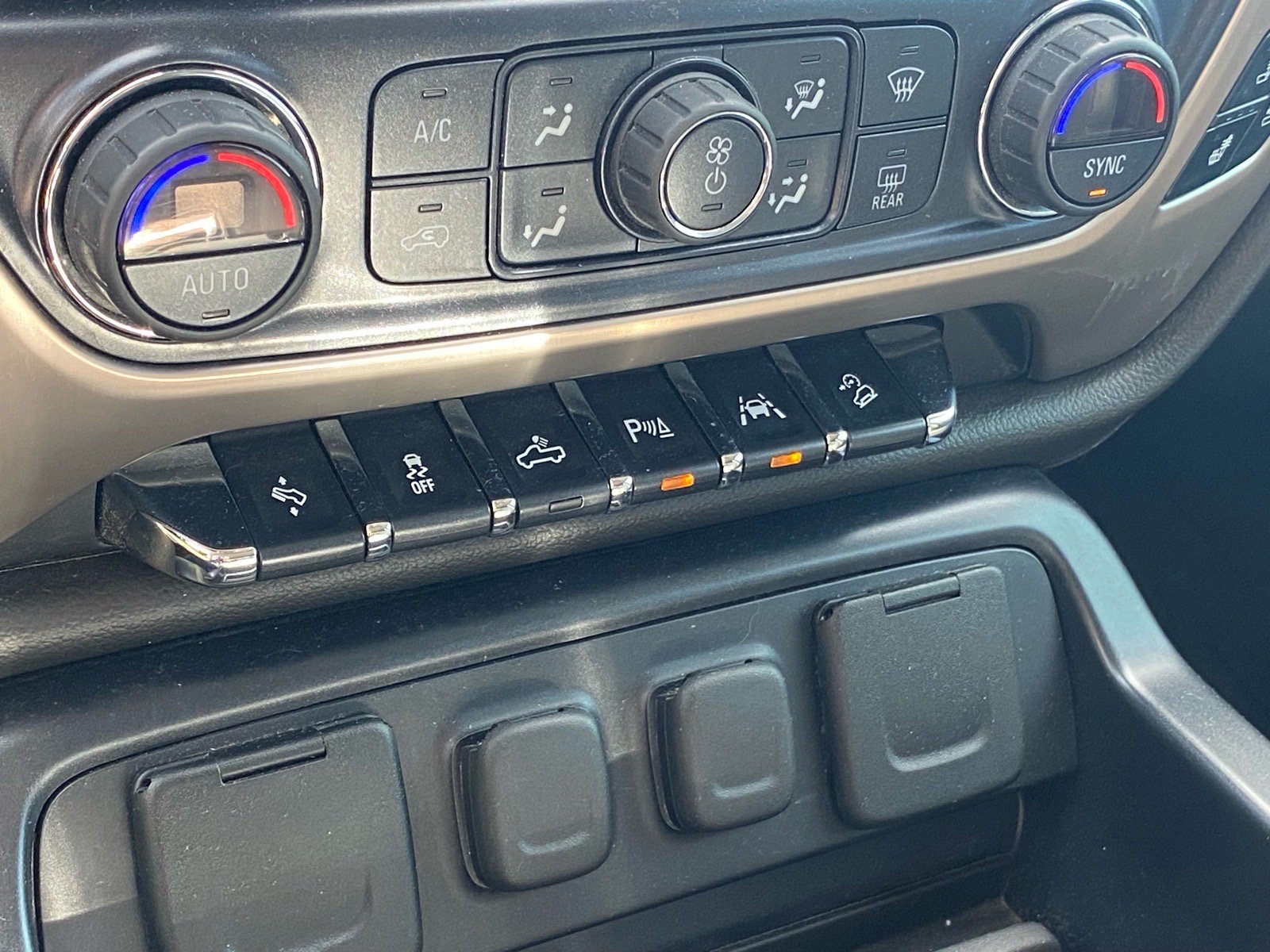 Used 2017 GMC Sierra 1500 Denali AWD/4WD image 20