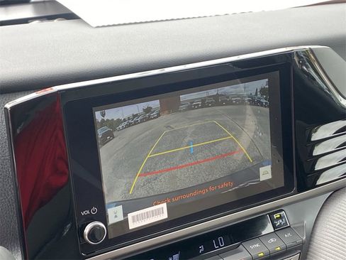 Certified 2025 Toyota Camry SE image 29