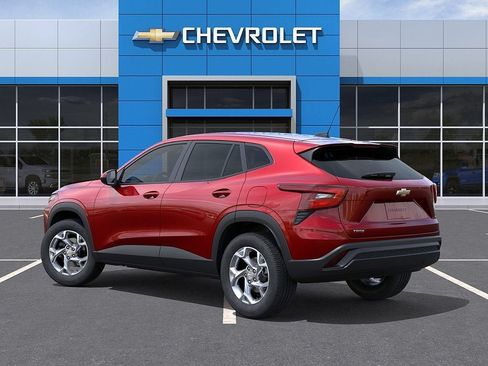 New 2026 Chevrolet Trax LS w/ LS Convenience Package FWD image 4