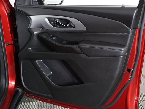 Used 2023 Chevrolet Traverse LT w/ LPO, Floor Liner Package image 24