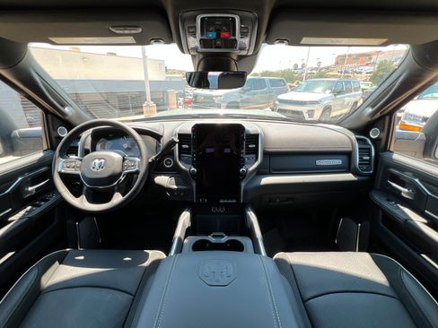 New 2026 RAM 3500 Laramie AWD/4WD image 9