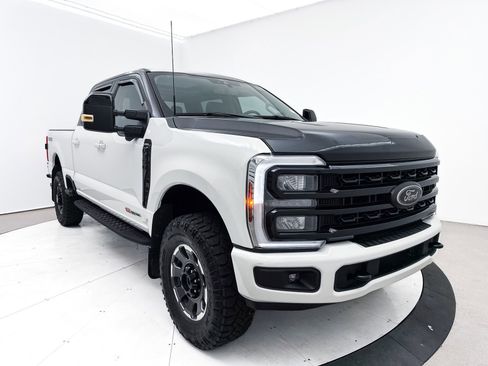 Used 2024 Ford F350 Lariat w/ Tremor Off-Road Package image 16