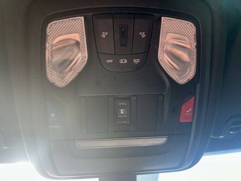 Used 2021 RAM 1500 Big Horn image 23