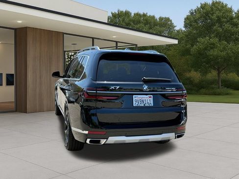 Used 2026 BMW X7 xDrive40i w/ Premium Package AWD/4WD image 11