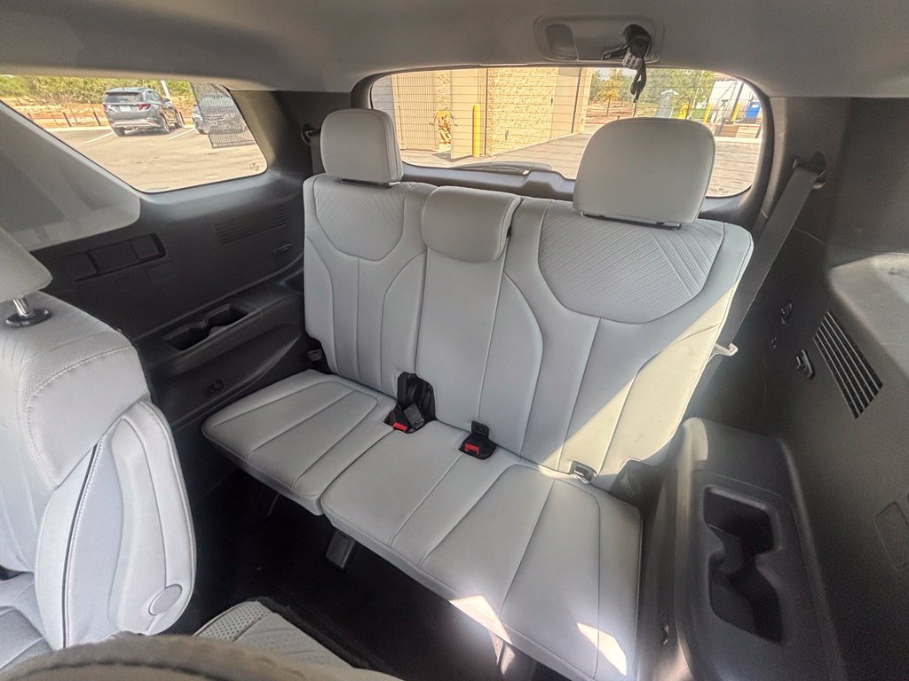 Certified 2025 Hyundai Palisade SEL FWD image 8
