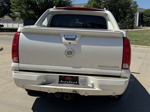 Used 2013 Cadillac Escalade EXT AWD/4WD image 5