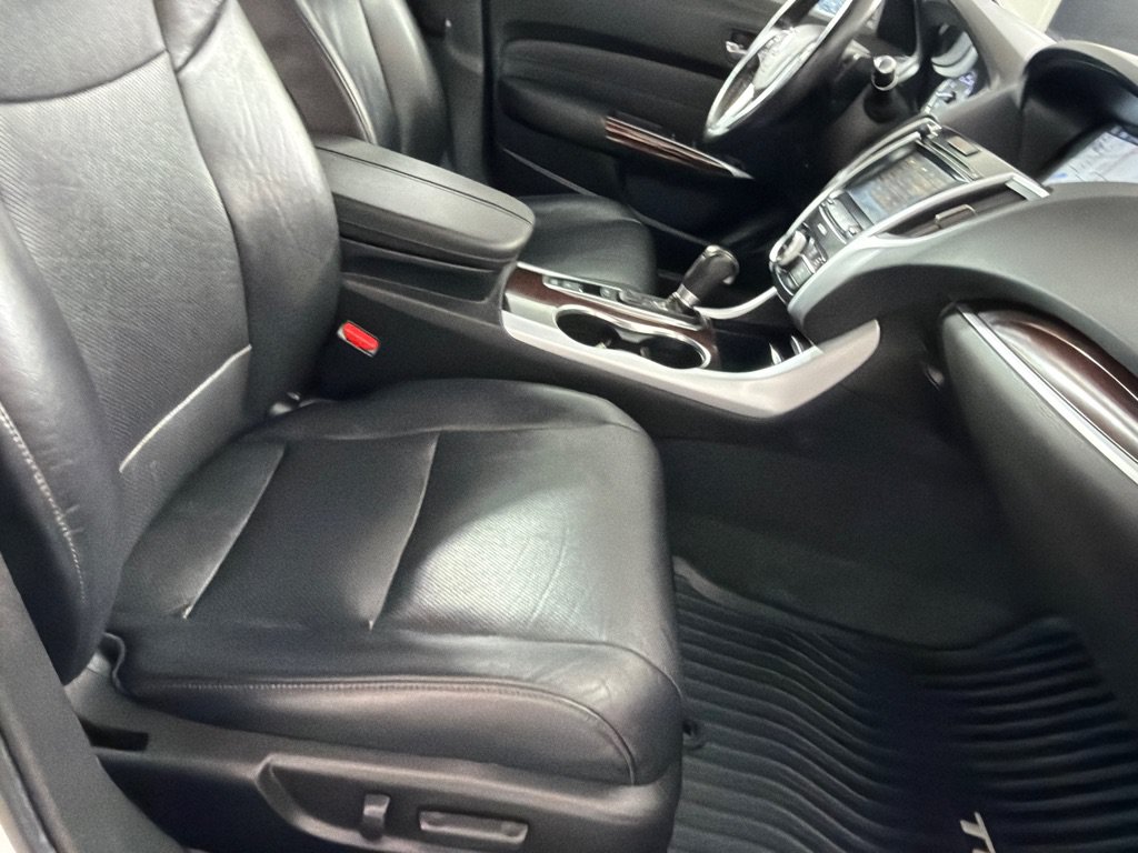 Used 2016 Acura TLX w/ Technology Package FWD image 23