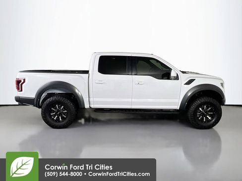 Used 2018 Ford F150 Raptor w/ Equipment Group 802A Luxury image 17