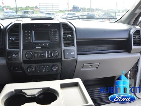 Used 2022 Ford F250 XL w/ Power Equipment Group AWD/4WD image 20
