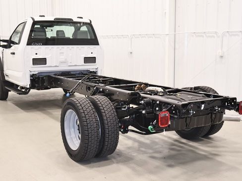 New 2026 Ford F550 4x4 Regular Cab Super Duty image 6