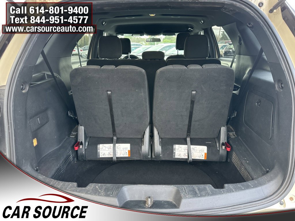 Used 2018 Ford Explorer XLT AWD/4WD image 7