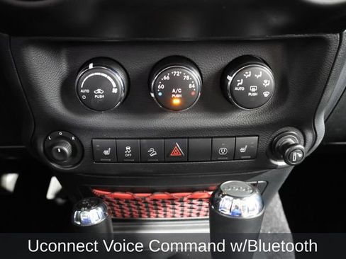 Used 2017 Jeep Wrangler Rubicon AWD/4WD image 24