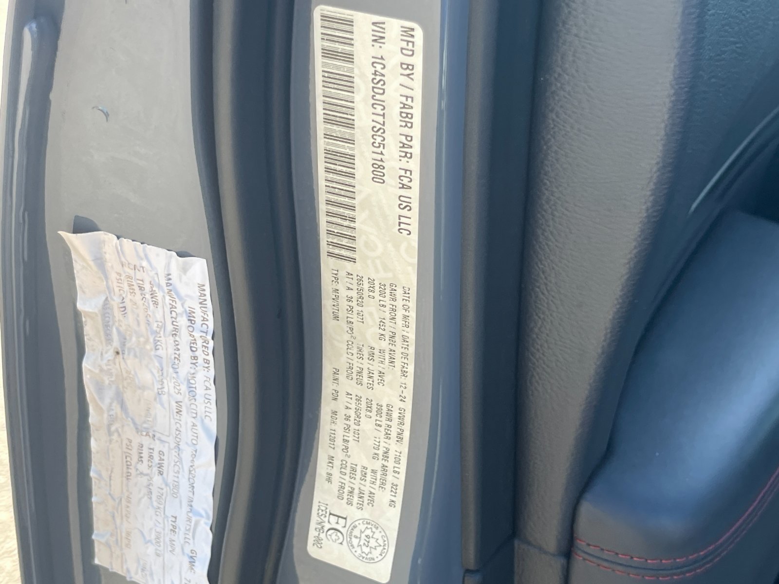 Used 2025 Dodge Durango R/T AWD/4WD image 32