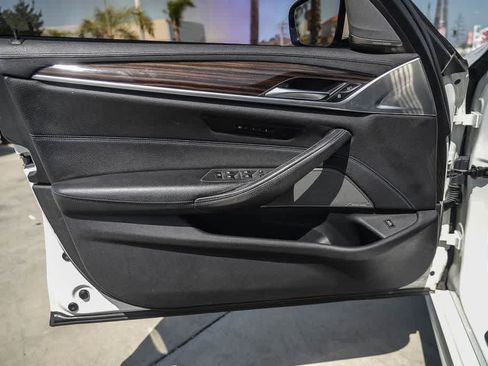 Used 2017 BMW 540i RWD image 21