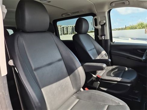 Used 2023 Mercedes-Benz Metris Passenger image 19