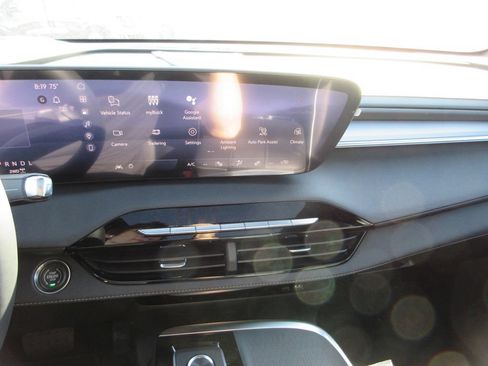 New 2026 Buick Enclave Sport Touring w/ Super Cruise Package AWD/4WD image 20