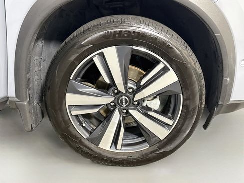 Used 2023 Nissan Rogue SL w/ SL Premium Package AWD/4WD image 32