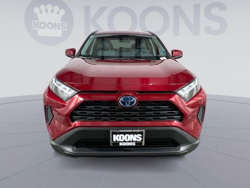 Used 2024 Toyota RAV4 XLE w/ Convenience Package image 11