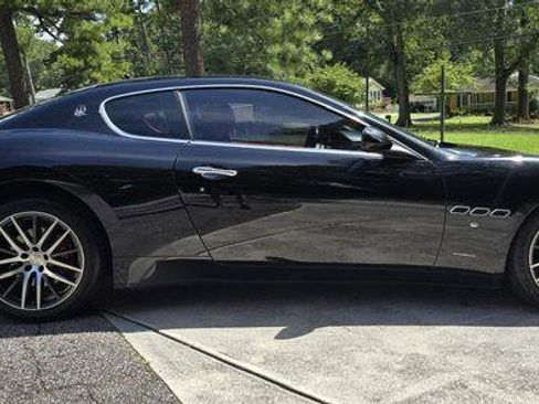 Used 2010 Maserati GranTurismo Coupe RWD image 3
