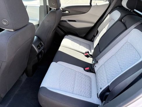 Used 2022 Chevrolet Equinox LT FWD image 8