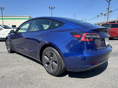 Used 2023 Tesla Model 3 Standard Range RWD image 4