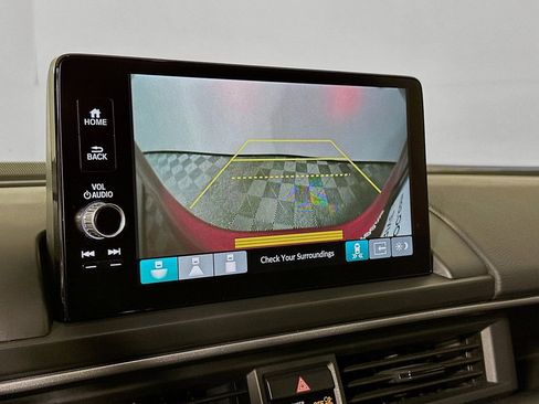 Certified 2025 Honda Pilot EX-L image 23
