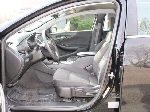 Used 2017 Chevrolet Malibu LS image 23