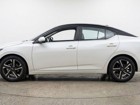 Used 2025 Nissan Sentra SV image 5