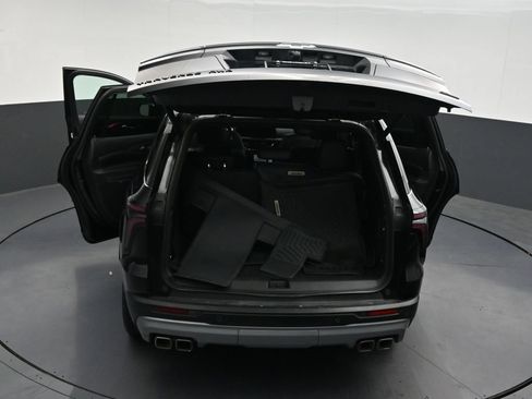 Used 2024 Chevrolet Traverse Z71 w/ Enhanced Driving Package AWD/4WD image 34