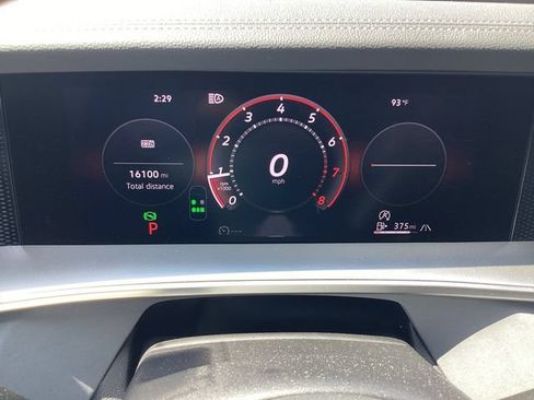 Used 2026 Volkswagen Tiguan SE AWD/4WD image 15