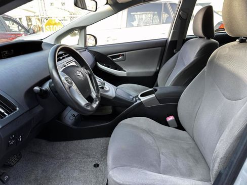 Used 2012 Toyota Prius Two FWD image 13