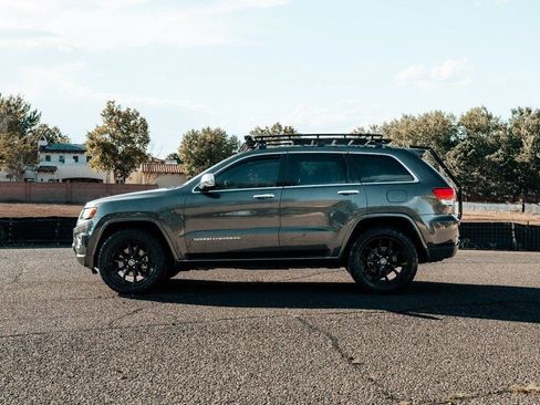 Used 2014 Jeep Grand Cherokee Overland w/ Advanced Technology Group AWD/4WD image 4