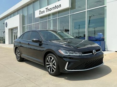New 2026 Volkswagen Jetta SE FWD image 1