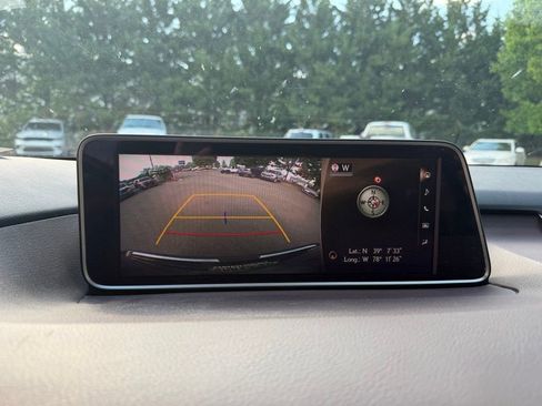 Used 2017 Lexus RX 450h AWD w/ Luxury Package image 15