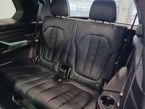 Used 2022 BMW X7 M50i w/ Luxury Seating Package AWD/4WD image 19