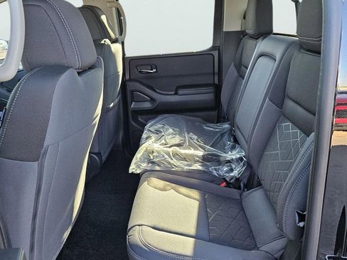 New 2025 Nissan Frontier SV w/ SV Convenience Package image 13