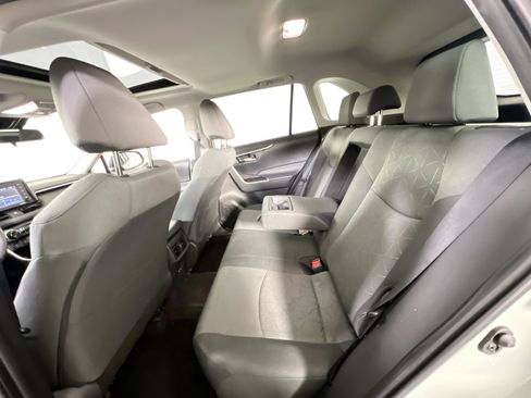Used 2022 Toyota RAV4 XLE w/ Convenience Package AWD/4WD image 24