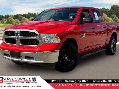 Used 2022 RAM 1500 Classic SLT AWD/4WD image 1