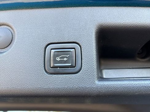 Used 2021 Chevrolet Equinox LT image 27