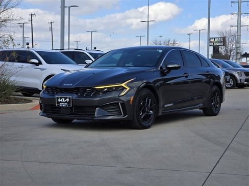 New 2025 Kia K5 LXS image 2