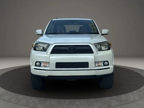 Used 2011 Toyota 4Runner SR5 w/ Premium Pkg w/Leather AWD/4WD image 5