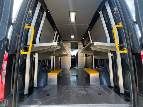 Used 2019 Mercedes-Benz Sprinter 144 image 8