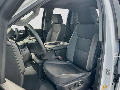 Used 2022 Chevrolet Silverado 1500 Custom RWD image 19
