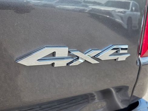 Used 2023 RAM 1500 Laramie AWD/4WD image 19