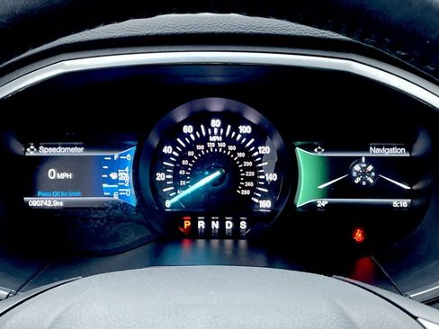 Used 2018 Ford Edge Titanium w/ Equipment Group 301A image 29