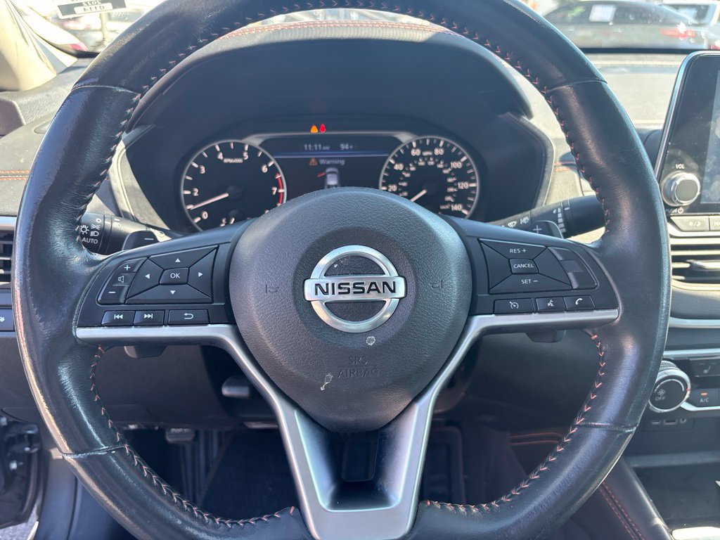 Used 2022 Nissan Altima 2.5 SR w/ Midnight Edition Package FWD image 18