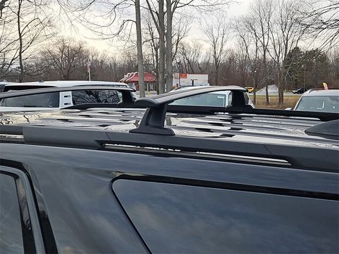 Used 2019 Chevrolet Traverse RS image 22